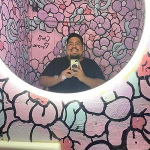 Meet your Posher, Roberto